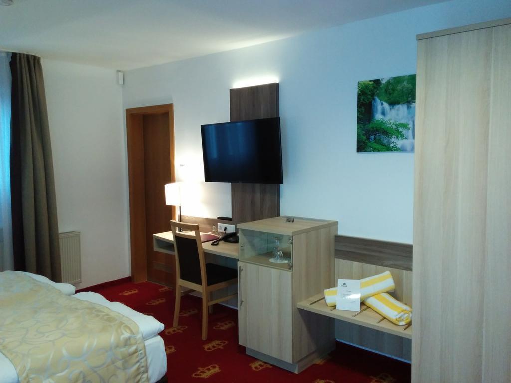 Wellness Hotel Garni Krone Baiersbronn Exterior foto