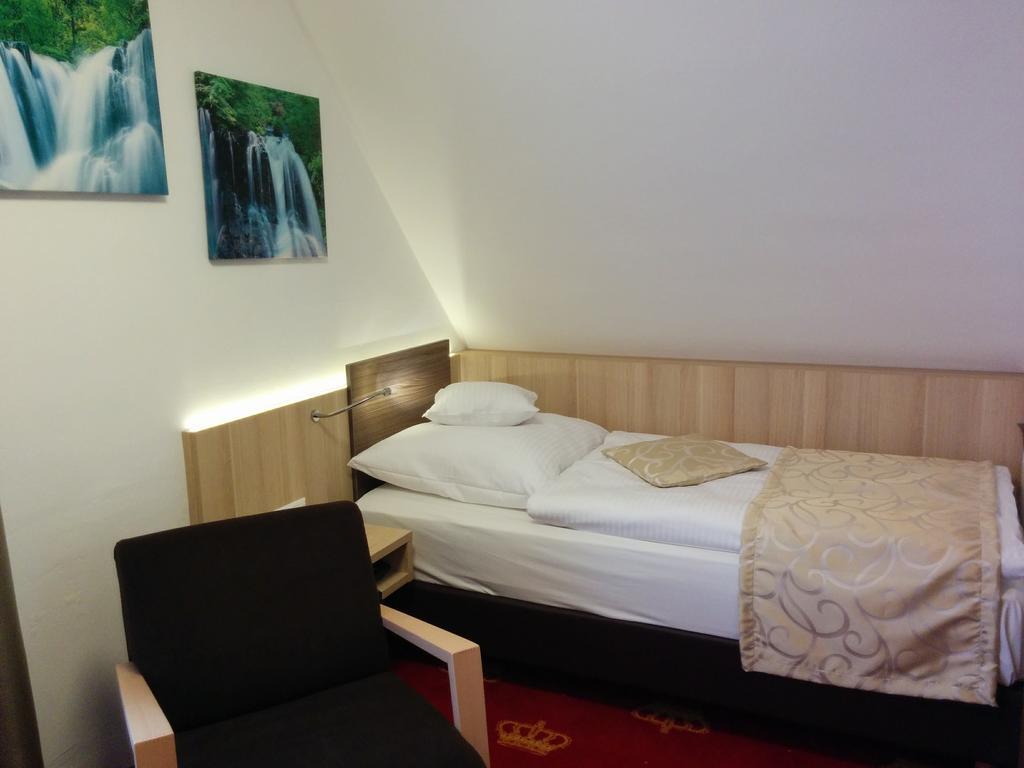 Wellness Hotel Garni Krone Baiersbronn Exterior foto