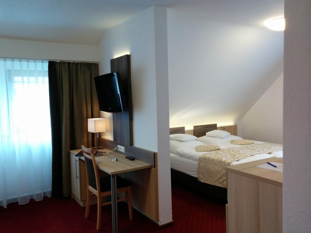Wellness Hotel Garni Krone Baiersbronn Exterior foto